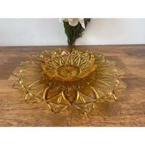 Vintage Federal Glass Sunflower Petals Amber Glass Chip and Dip Serving Set MCM